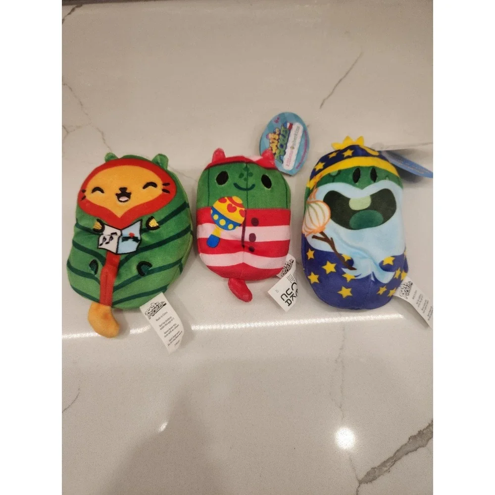Lot‎ of 3 Cats vs. Pickles